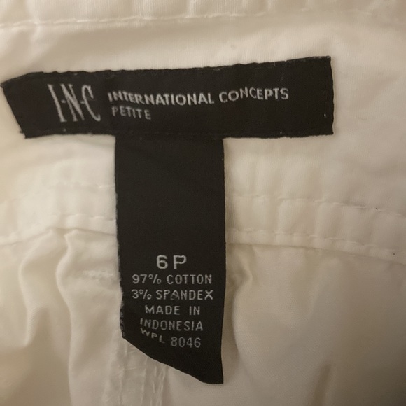 INC petite size 6 white capris. - Picture 8 of 10